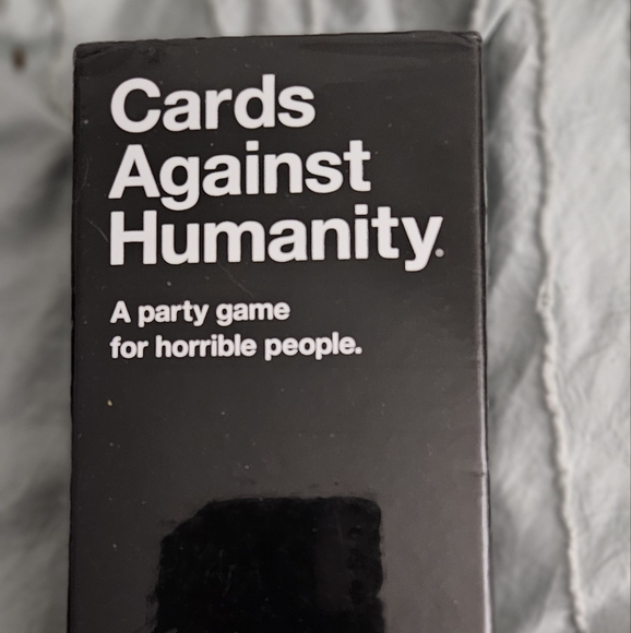 Black Party Game - Picture 1 of 3